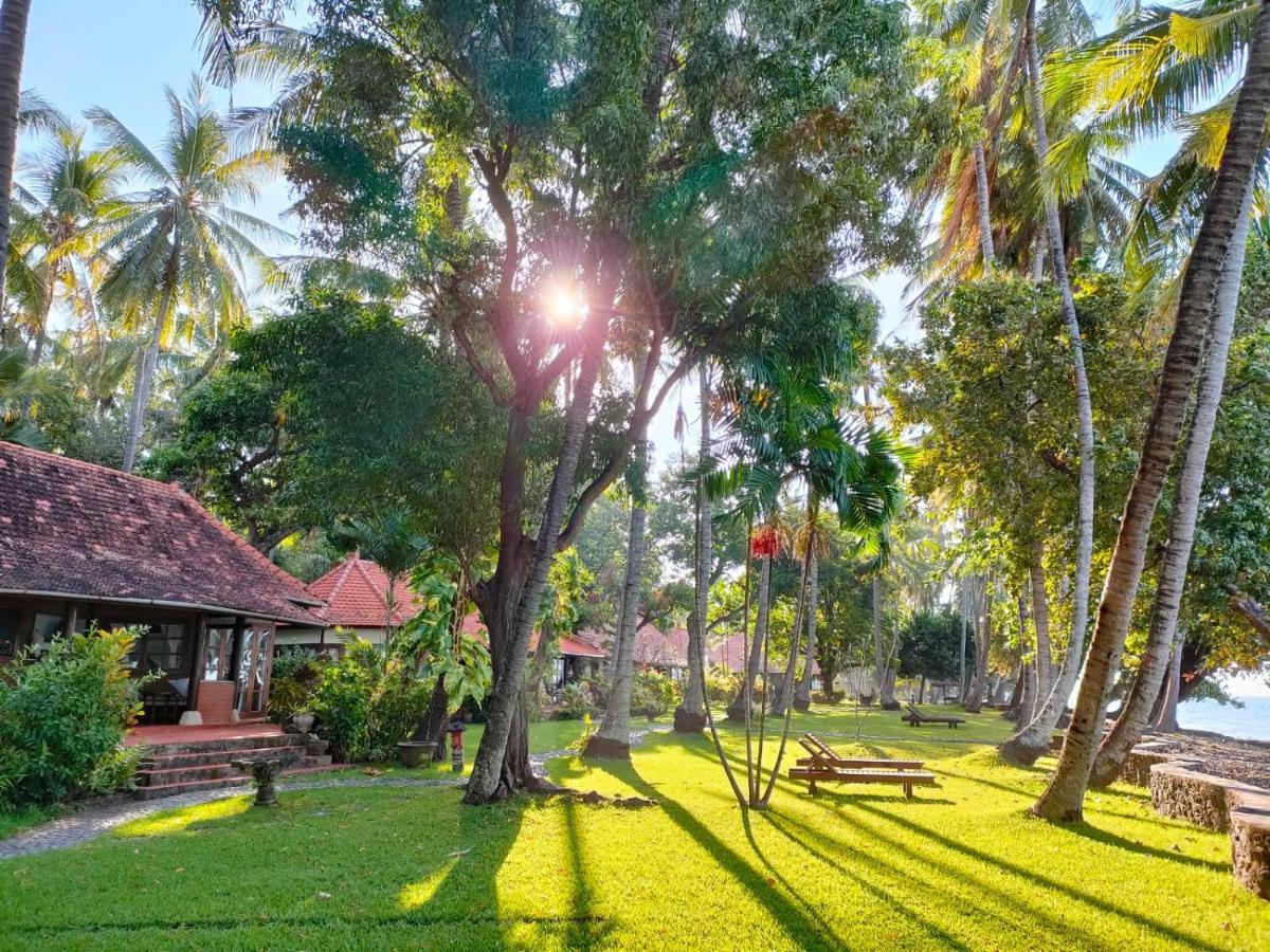 Gaia-Oasis Beach Resort Tejakula Ngoại thất bức ảnh